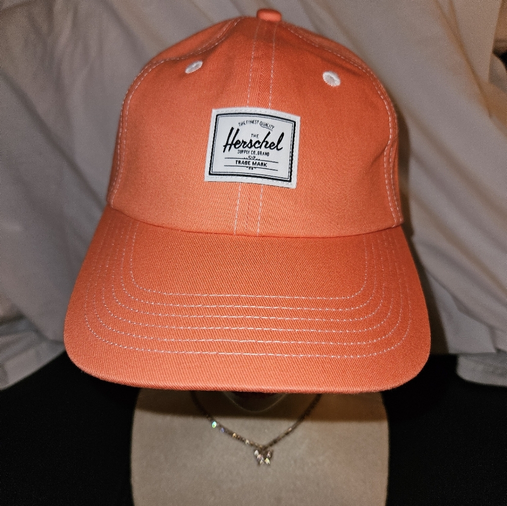 Herschel supply company hat